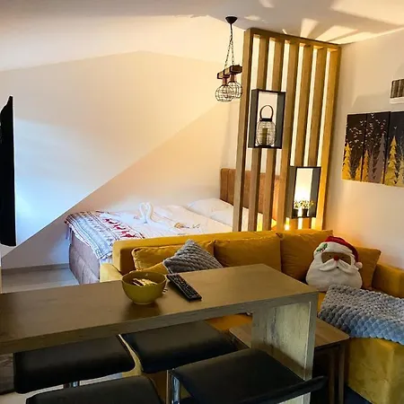 Leki Apartment *