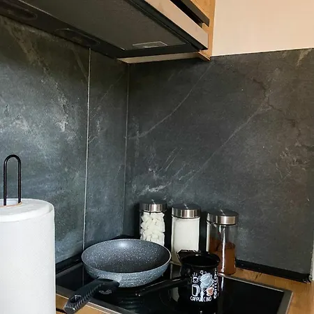Leki Apartment