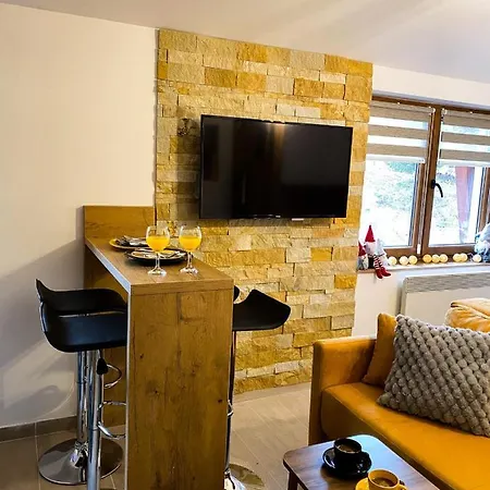 Leki Apartment *